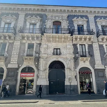 Massa Palace - Centro Storico Катания